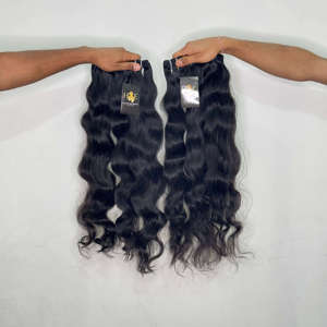 Cheveux humains indiens bruts lisses, tissage machine, cuticules alignées, extensions de cheveux indiens bouclés naturels en cheveux humains bruts - Product Image 2