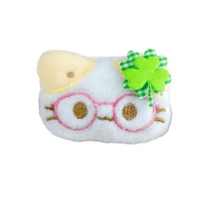 En stock : Accessoires en peluche et décorations pour enfants, motif chat japonais de dessin animé avec emoji chat porte-bonheur trèfle à quatre feuilles, et pinces à cheveux. - Product Image 5