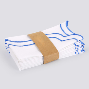 Serviettes de table en lin et coton vert émeraude personnalisées en gros motif festonné brodé à la main pour anniversaire et mariage - Product Image 5