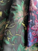 3D JACQUARD BROCADE ANNUAIRE D'USINE VENTES 100% POLYESTER TISSU POUR VÊTEMENT