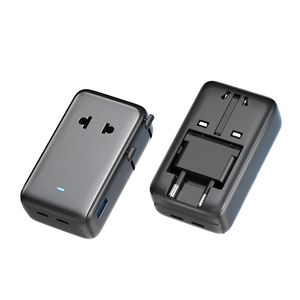 อะแดปเตอร์แปลงไฟแบบพกพาอเนกประสงค์รุ่นฮิตปี 2026 พร้อมพอร์ต USB-A 1 ช่อง และพอร์ต USB-C 2 ช่อง รองรับ PD 45W สำหรับปลั๊กไฟทั่วโลก - Product Image 1