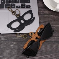 Porta Gafas de Cuero con Forma de Barba, Clip para Gafas de Sol, Decoración para Colgar en el Bolso, Almacenamiento Portátil de Gafas, Accesorios de Viaje