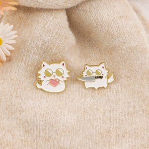 Sming pins vàng mèo men Pin dao phim hoạt hình chính tả trở lại để chiến đấu động vật chuông ve áo huy hiệu Tình Yêu Trâm quần áo ba lô - Product Image 1