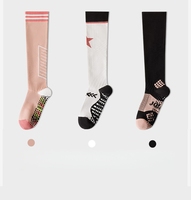 Chaussettes de compression pour femmes, haute élasticité, douces, antidérapantes, longueur genou, chaussettes de sport, chaussettes antidérapantes, chaussettes de yoga, chaussettes de Pilates avec grip