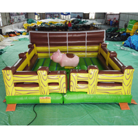 Magnifique machine de rodéo mécanique gonflable avec panneau de commande pour le défi de l'ascension du taureau, amusement garanti lors des carnavals