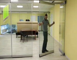 Thiết kế hiện đại gấp cửa kính giá cạnh tranh Frameless trượt phân vùng kính cho cửa hàng cà phê di chuyển phân vùng Kính - Product Image 1