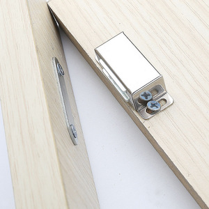 Loquet magnétique en acier inoxydable à résonance pour porte de placard en bois, fixation murale sans perçage CT 01 - Product Image 1