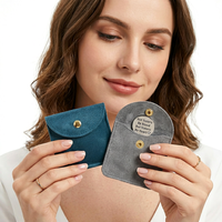 Pochette à bijoux en velours personnalisée avec bouton pression, petits sacs cadeaux avec logo pour bagues, boucles d'oreilles, emballage de bijoux