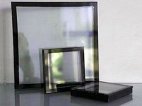 Usine de verre à faible émissivité écologique professionnelle d'exportation 5mm 6mm 8mm 10mm 12mm 15mm 19mm verre de sécurité trempé pour immeuble de bureaux