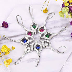 Boucles d'oreilles pendantes en zircon plaqué argent pour femmes, forme goutte d'eau romantique, bijoux fantaisie en alliage pour soirée - Product Image 4