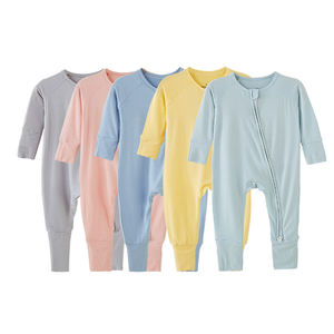 Ventes en gros de barboteuses en tricot surdimensionnées personnalisées pour nouveau-nés, garçons <span class=keywords><strong>et</strong></span> filles, vêtements pour bébés, barboteuses en bambou biologique pour bébés - Product Image 1