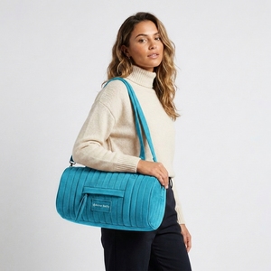 Sac de <span class=keywords><strong>voyage</strong></span> et de sport matelassé en daim avec option de couleur et logo personnalisés – Sac fourre-<span class=keywords><strong>tout</strong></span> matelassé en daim souple - Product Image 2