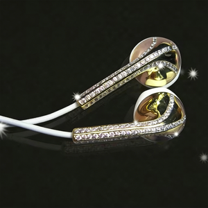 Écouteur OEM personnalisé en or avec diamant écouteur en métal câblé - Product Image 5