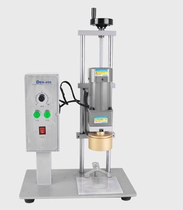 Machines de capsulage pour bouteilles d'eau en plastique, bouteilles d'huile d'olive, bouteilles de jus, flacons de parfum, flacons de vernis à ongles, bouteilles de lait et canettes en aluminium - Product Image 1