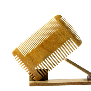 Peine de madera de sándalo YH7-7, peine de masaje rectangular hecho a mano de 10-15 cm para la población en general - Product Image 1