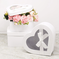 Emballage cadeau en carton pour la Saint-Valentin Couvercle de fenêtre en PVC transparent au design fantaisie avec stratification mate de fleurs de roses en relief