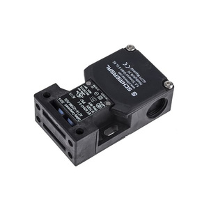 สวิตช์นิรภัยแบบอินเตอร์ล็อค Schmersal AZ16-ZVRK-M16 รุ่นดั้งเดิม |   มาตรฐาน IP67 |   สำหรับการป้องกันเครื่องจักรและการตรวจสอบประตูนิรภัย - Product Image 4