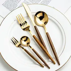 Food Grade1810 Stainless Steel Flatware Spoon Set Gold Dinnerware Sets With Wooden Handle Juego De Cubiertos Bulk Gold Flatwar