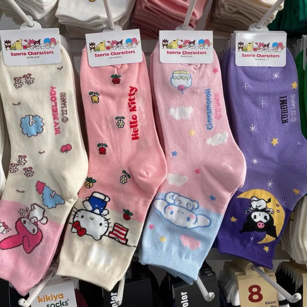 Gran oferta Kulomis accesorios calcetines para niña regalo Anime Kulomis Melodis Cinnamonolls tubo largo Harajuku mantener caliente calcetines Casuales
