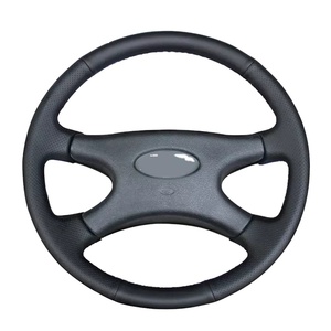 Copri volante per auto in pelle artificiale cucita a mano nera per Lada <span class=keywords><strong>Niva</strong></span> 2006-2017 2107 1997-2012 - Product Image 1