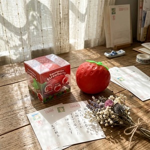 Hot-selling Oversized Strawberry Squishy Stress Ball Realistic Food-themed Stress-relief Squeeze Toy Perfect Gift Box - Product Image 3