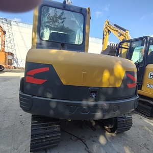 Excavatrice Volvo EC55D de 5,5 tonnes avec godet de 0,275 m³ de capacité, modèle d'excavatrice mini sur chenilles Volvo EC55D d'occasion - Product Image 6