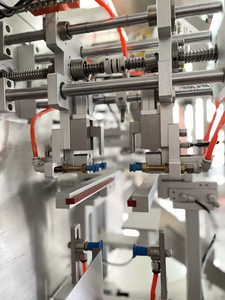 Machine à sachets préfabriquée <span class=keywords><strong>pour</strong></span> gommes à tabac pré-rouleaux dispositif de joint de remplissage de forme <span class=keywords><strong>alimentaire</strong></span> chimique pneumatique PLC moteur <span class=keywords><strong>sacs</strong></span> en papier en plastique - Product Image 3