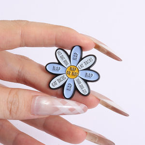 Dutje Of Niet Email Pin Madeliefje Bloemblaadjes Grappig Citaat Broche Revers Badge Schattige Mode Sieraden Cadeau Vrienden Groothandel - Product Image 4