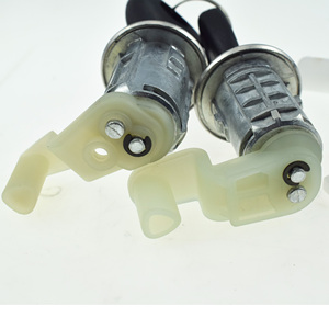 Cilindro de cerradura de puerta con 2 llaves, izquierda/derecha (LH/RH) para <span class=keywords><strong>Renault</strong></span> <span class=keywords><strong>Clio</strong></span> 1998-2005 y Megane, Scenic, Master, Thalia - Product Image 3