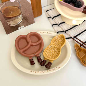 Plato para Condimentos de Porcelana Estilo Japonés, Diseño Cuadrado Pequeño con Dibujos Animados, Color Subesmaltado, Apto para <span class=keywords><strong>Microondas</strong></span>, Estilo Ins - Product Image 4