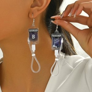 Boucles d'oreilles en forme de poche de sang de différentes couleurs, boucles d'oreilles de groupe sanguin pour fête d'<span class=keywords><strong>Halloween</strong></span> - Product Image 4