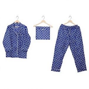Ensemble de pyjama 3 pièces en coton 100% imprimé, entièrement personnalisé, fait main en Inde, avec fermeture boutonnée, séchage rapide, haute qualité - Product Image 1