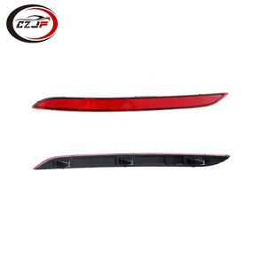 REFLECTOR TRASERO de alta calidad CZJF para VW GOLF 8 <span class=keywords><strong>GTI</strong></span> & R-line 2020 5H0 945 105/<span class=keywords><strong>106</strong></span> - Product Image 1