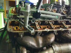 Strumento di tenuta dello stelo della valvola della testa del cilindro universale senza rimozione per <span class=keywords><strong>manutenzione</strong></span> <span class=keywords><strong>BMW</strong></span> - Product Image 6