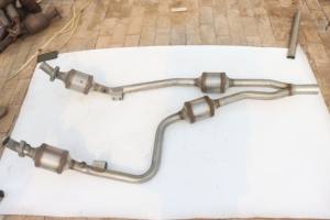 Usine en gros nouvelle haute qualité pour Mercedes Benz <span class=keywords><strong>Viano</strong></span> Vito tuyau d'échappement convertisseur catalytique - Product Image 5