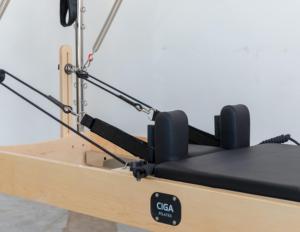 Portable Acier PU En Bois Pilates Réformateur Tour Vertical Érable Prate <span class=keywords><strong>Lit</strong></span> Semi-Volant Homme pour L'entraînement De Yoga Du Corps en Studio Gym - Product Image 5