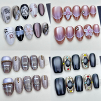 Vente en gros Nouvelle Arrivée Ongles en gel faits main de luxe, forme œil de chat, carrés et amande, avec gemmes 3D et diamants, peints à la main, de haute qualité, avec boîte