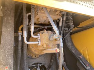 Nueva Excavadora SANY SY265C 265H-S de 26 Toneladas, Equipo de Excavación sobre Orugas, Nueva Excavadora con Orugas de 600/700/800 mm, Motor Cummins Grande - Product Image 6