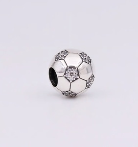Colgante de Balón de Fútbol Brillante, Plata de Ley S925, Charm de Fútbol DIY para Pulseras y Collares, Zirconia Deportiva para Fans - Product Image 5