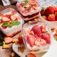 Gobelet carré transparent en plastique, petit gobelet à dessert pour mousse, gâteau, crème brûlée, pudding, lait, matériau PP, couvercle pour usage alimentaire