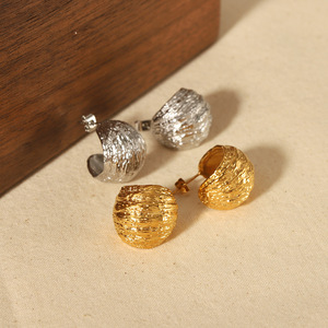 <b>Cuff</b> <b>Earrings</b> C Shaped Large Curved Stud 18K Stainless Steel High End <b>Earrings</b> Geometric Texture Design Fashion Jewelry - Product Image 2