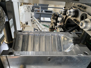 เครื่องขึ้นรูปขวด PET แบบเป่าลมขนาดใหญ่ ยี่ห้อ Meto Wholesale ความจุ 5 ลิตร 10 ลิตร สำหรับถังน้ำและขวดน้ำดื่ม - Product Image 4