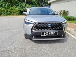 <span class=keywords><strong>Toyota</strong></span> <span class=keywords><strong>Corolla</strong></span> Cross <span class=keywords><strong>Hybrid</strong></span> XSE SUV Usata 2024 - Product Image 3