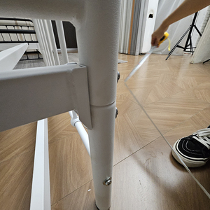 Cadre de lit en métal moderne, facile à assembler, portable, pour lit double ou king size, résistant et robuste, pour chambre à coucher - Product Image 6