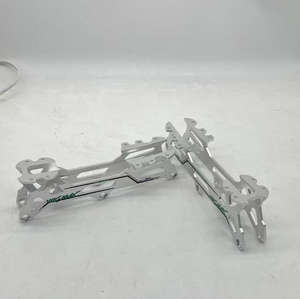 รองเท้าสเก็ตแบบอินไลน์ VIK - MAX OEM รุ่นโรงงาน 3 ล้อ น้ำหนักเบา โครงสร้างอลูมิเนียมอัลลอย CNC - Product Image 3