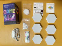Lumières de jeu hexagonales USB DC5V RGBIC avec télécommande d'application et synchronisation de musique Panneaux muraux RVB assemblés pour salle de jeux