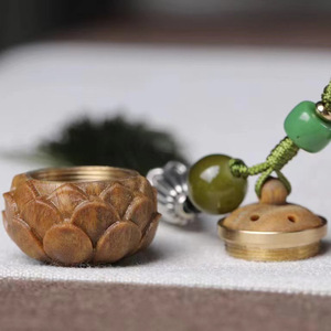 Green Sandalwood Carved Lotus Aromatherapy Sachet Keychain Hanging <b>Ornament</b> For <b>Car</b> Phone Charm Gift - Product Image 4
