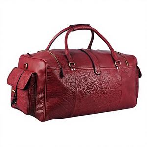 Sac de voyage décontracté de luxe en cuir véritable rouge, grand sac de week-end, sac à bandoulière rembourré, résistant à l'eau, durable - Product Image 1