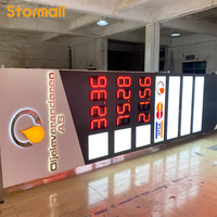 Signalétique extérieure personnalisée pour stations-service : Panneau publicitaire sur pylône avec affichage LED des prix pour la promotion de marques commerciales en station-service