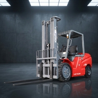 Solusi Distribusi Material Fasilitas Penyimpanan Terbuka Forklift Listrik Liftron CPD30L Baterai Lithium-Ion Ban Padat